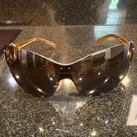 CHANEL Brown Tinted Sunglasses with Gold CC Accent - Picture 2 of 5
